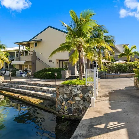 Moorings Yacht Club-3