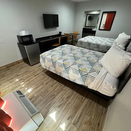 Englewood Inn & Suites-3