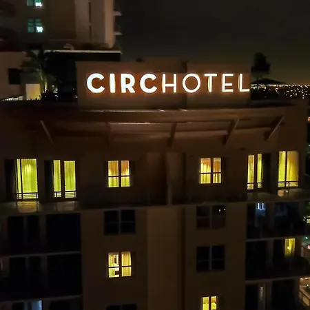 Circ Hotel By Hosteeva-3