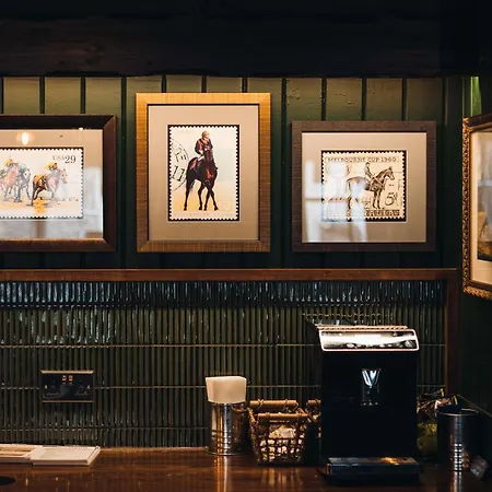 Richard III Hotel-2