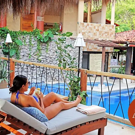 Hotel Villas Las Azucenas-3