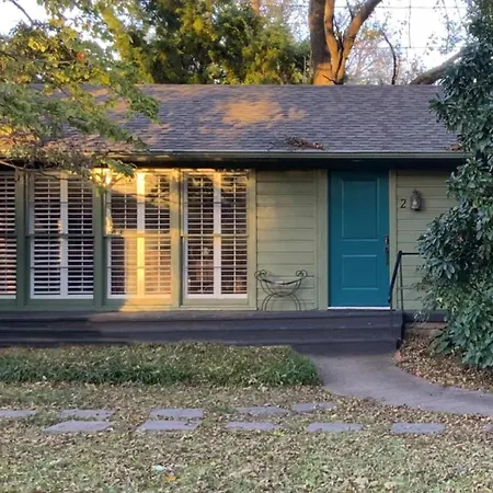 The Chaska House & Cottages-2