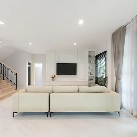 Laddarom Wongwaen-Ramintra Home-3