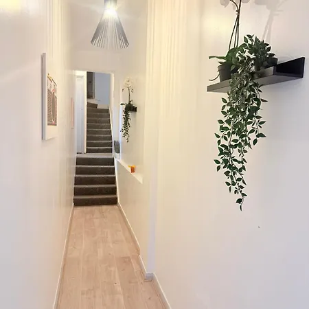 South London Guest Rooms-2