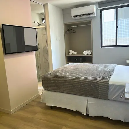 Blue Hotel-2