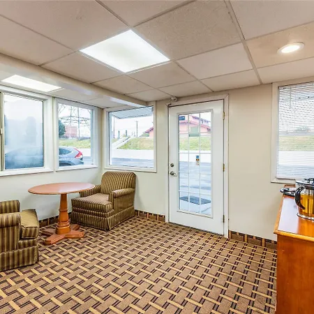 Econo Lodge Franklin - Springboro-2
