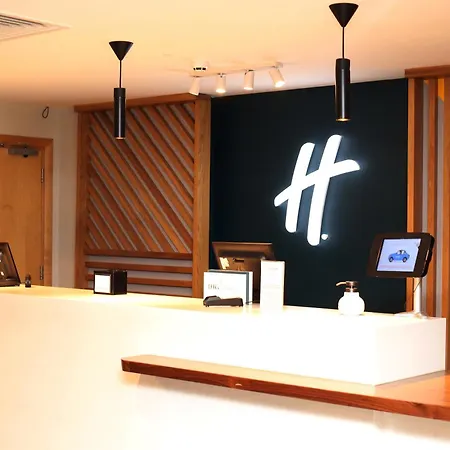 Holiday Inn Basingstoke By Ihg-3
