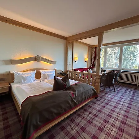 Schwarzwald Wellnesshotel Saigerhoeh I Spa Golf & Wandern Ueber Dem Titisee-3