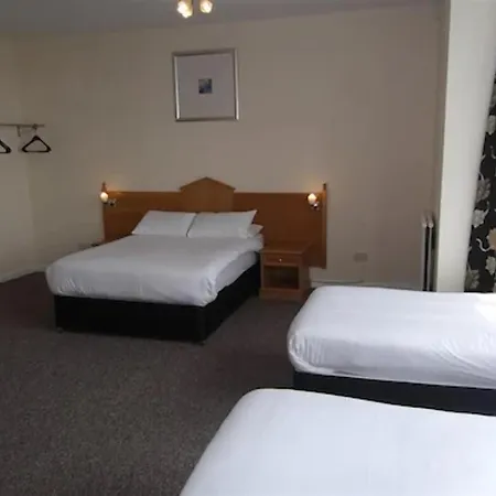 Esplanade Hotel - Clacton On Sea, Beachfront Hotel By Oyo-3