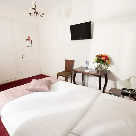 Hotel Helvetie Montreux-3