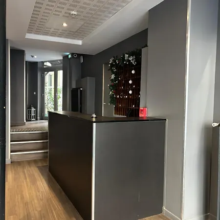 Est Hotel-3