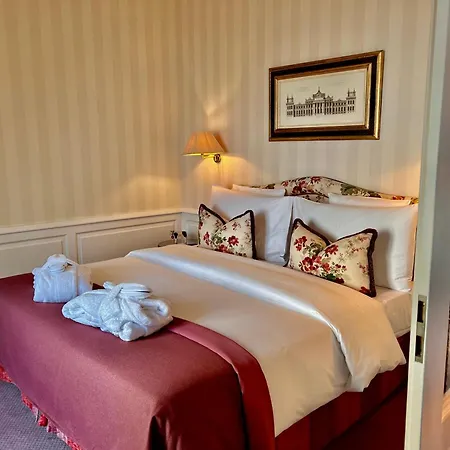 Hotel Des Trois Couronnes & Spa - The Leading Hotels Of The World-3