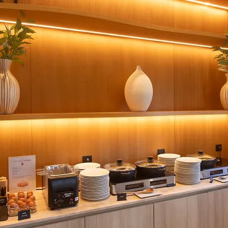 Golden Tulip Avignon Le Paradou-3
