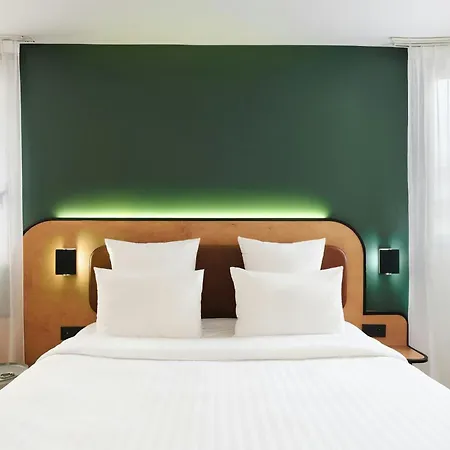 Moxy Paris Bastille-2