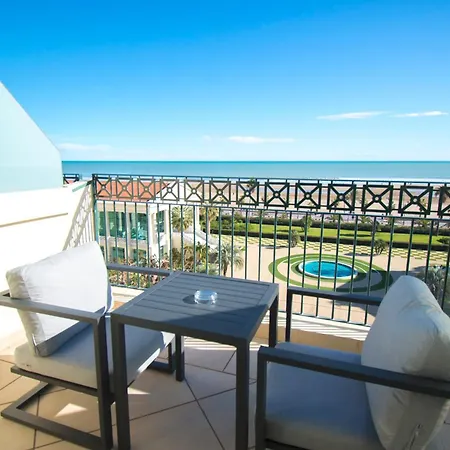 Las Arenas Balneario Resort-2