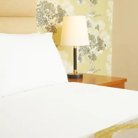 Fieldhead Hotel By Greene King Inns-3