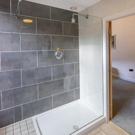Park Hall Hotel And Spa Wolverhampton-2