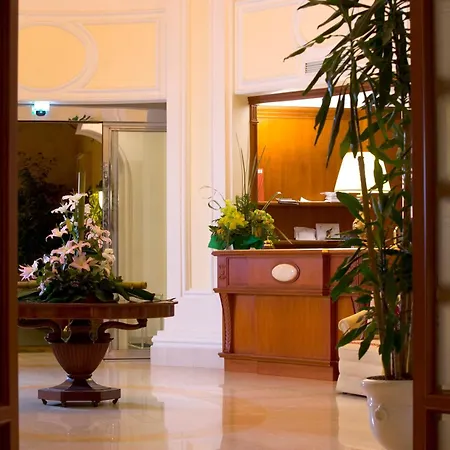 Palazzo Alabardieri-3