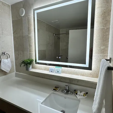 Best Western Plus Atlantic Beach Resort-2