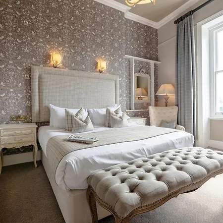 The Royal Hotel-3