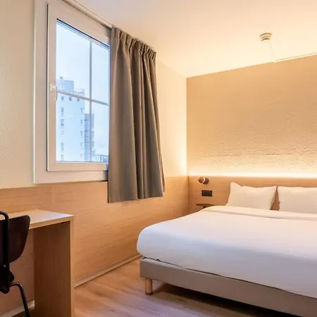 Kyriad Eco - Suresnes - La Defense-2