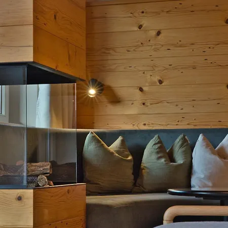 Natur- & Wanderhotel Tuxertal-2