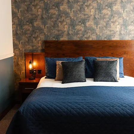 The Duke Of Edinburgh Hotel & Bar-2