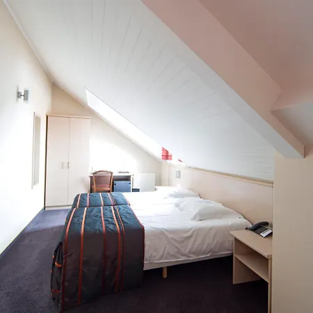 Hotel Leo Station Et Annexes-3
