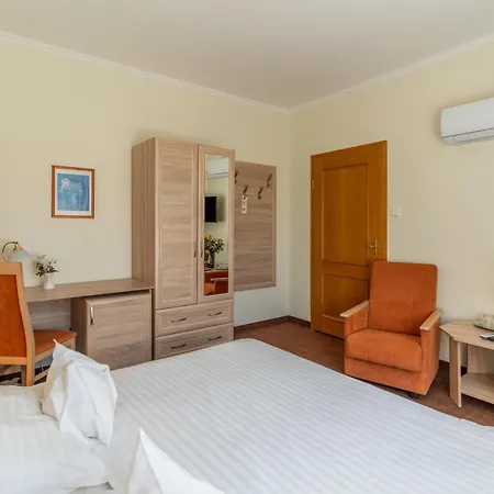 Hotel Molnar-2