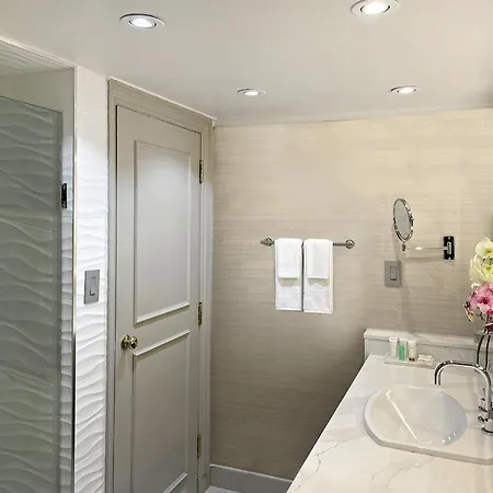 Crowne Plaza Toronto - North York By Ihg-3
