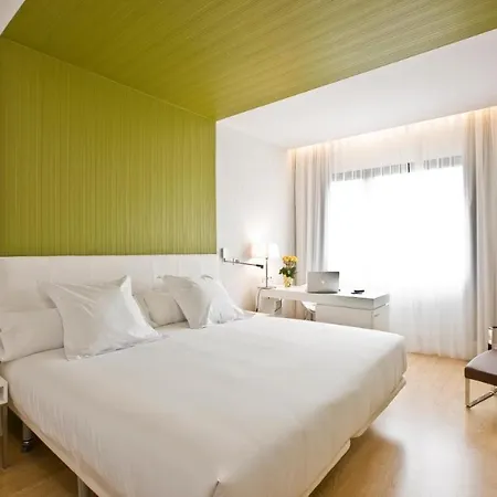 Hotel Zentral Castellana Norte-3