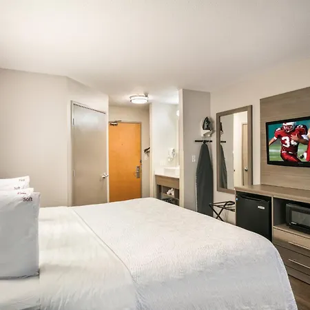Red Roof Inn Plus+ Boston - Logan-2