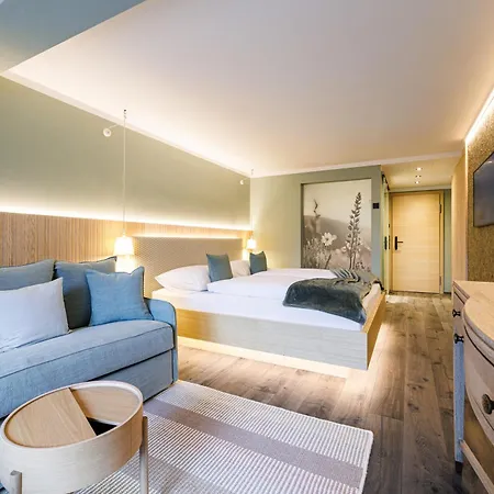 Romantikhotel Zell Am See-3