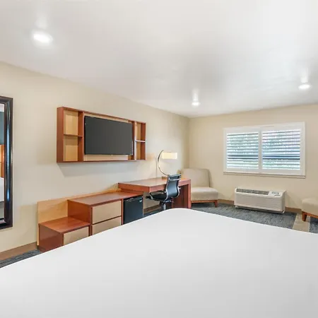 Best Western Plus Clocktower Inn-3