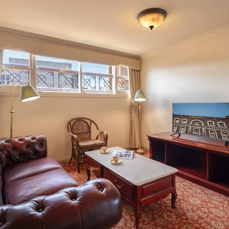 Hadley'S Orient Hotel-3