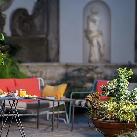 Hotel Piazza Bellini & Apartments-2