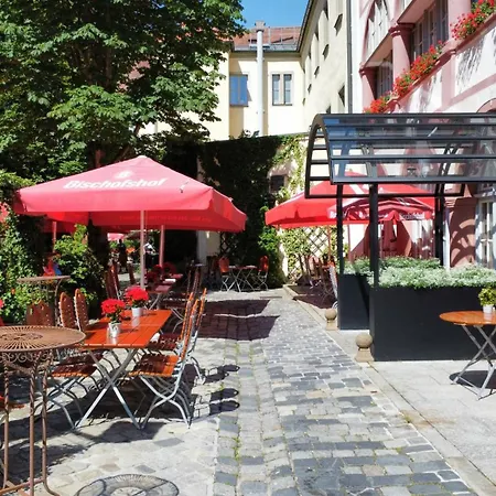 Hotel Bischofshof Am Dom-2