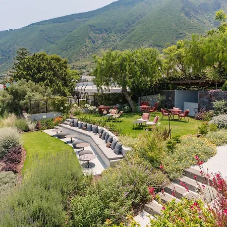 Hotel Ravesi-3