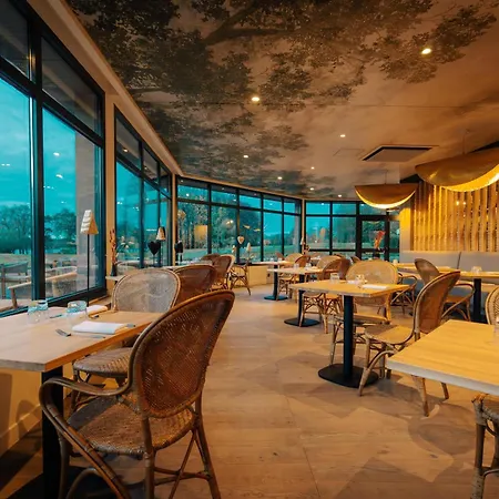 Best Western Plus Le Roi Arthur Hotel & Spa-3