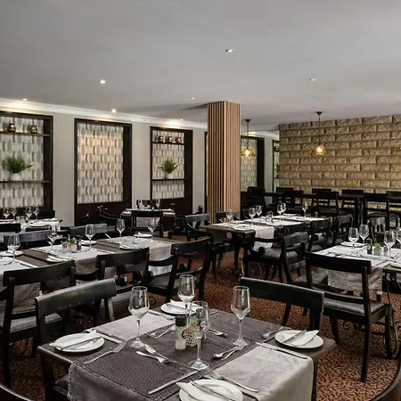 Protea Hotel By Marriott Bloemfontein-3