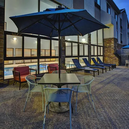 Hampton Inn Detroit/Belleville-Airport Area-3