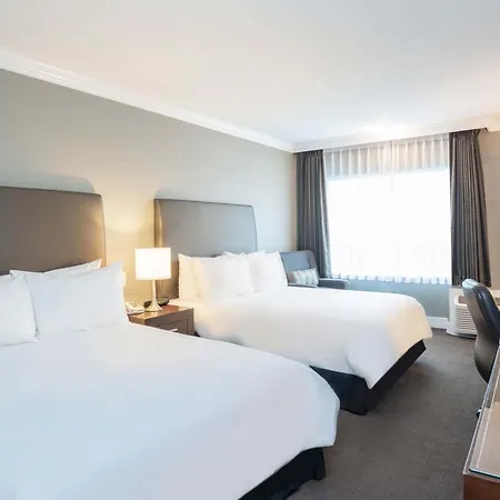 Sandman Hotel & Suites Vancouver Airport-2