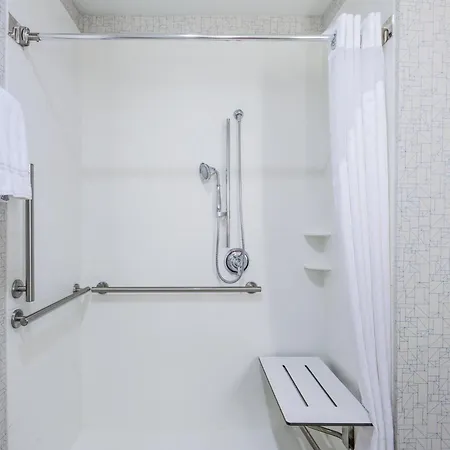 Holiday Inn Express Hauppauge-Long Island By Ihg-3
