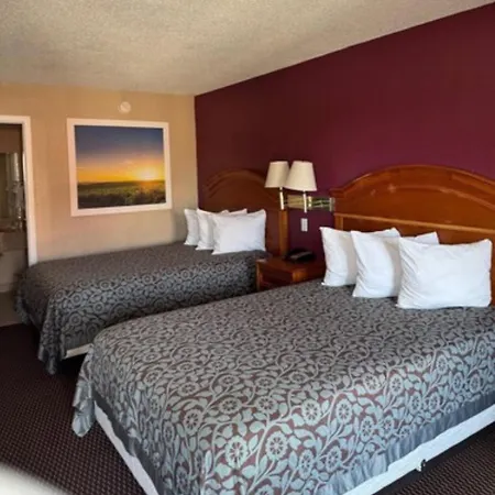 Days Inn By Wyndham San Antonio Splashtown/Att Center-2