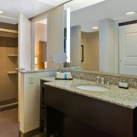 Hotel Auburn Hills-3