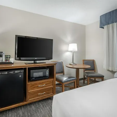 Surestay Plus By Best Western Elizabethtown Lancaster-3