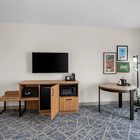Hampton Inn - Monticello-2