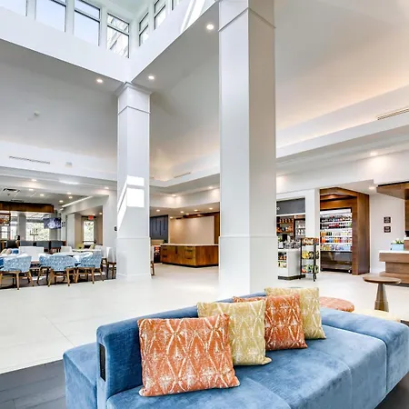 Hilton Garden Inn Louisville Airport-3