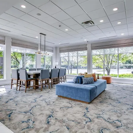 Hilton Garden Inn Louisville Airport-3