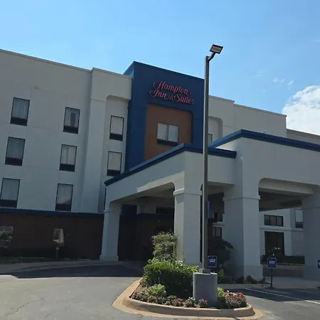 Hampton Inn & Suites Lawton-3